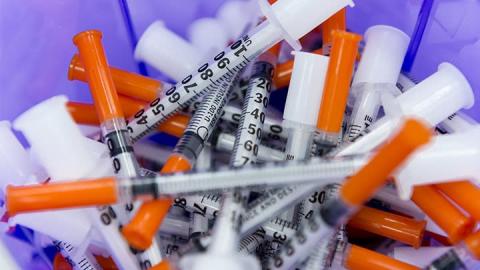 Senators Introduce Bill to Eliminate Billions in Medical Waste